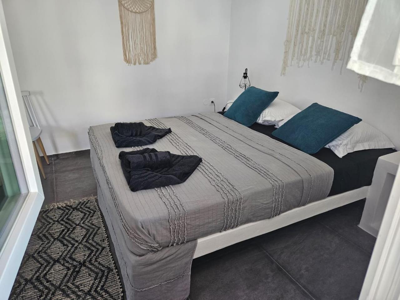 Eris Studios Adamantas  Exteriör bild