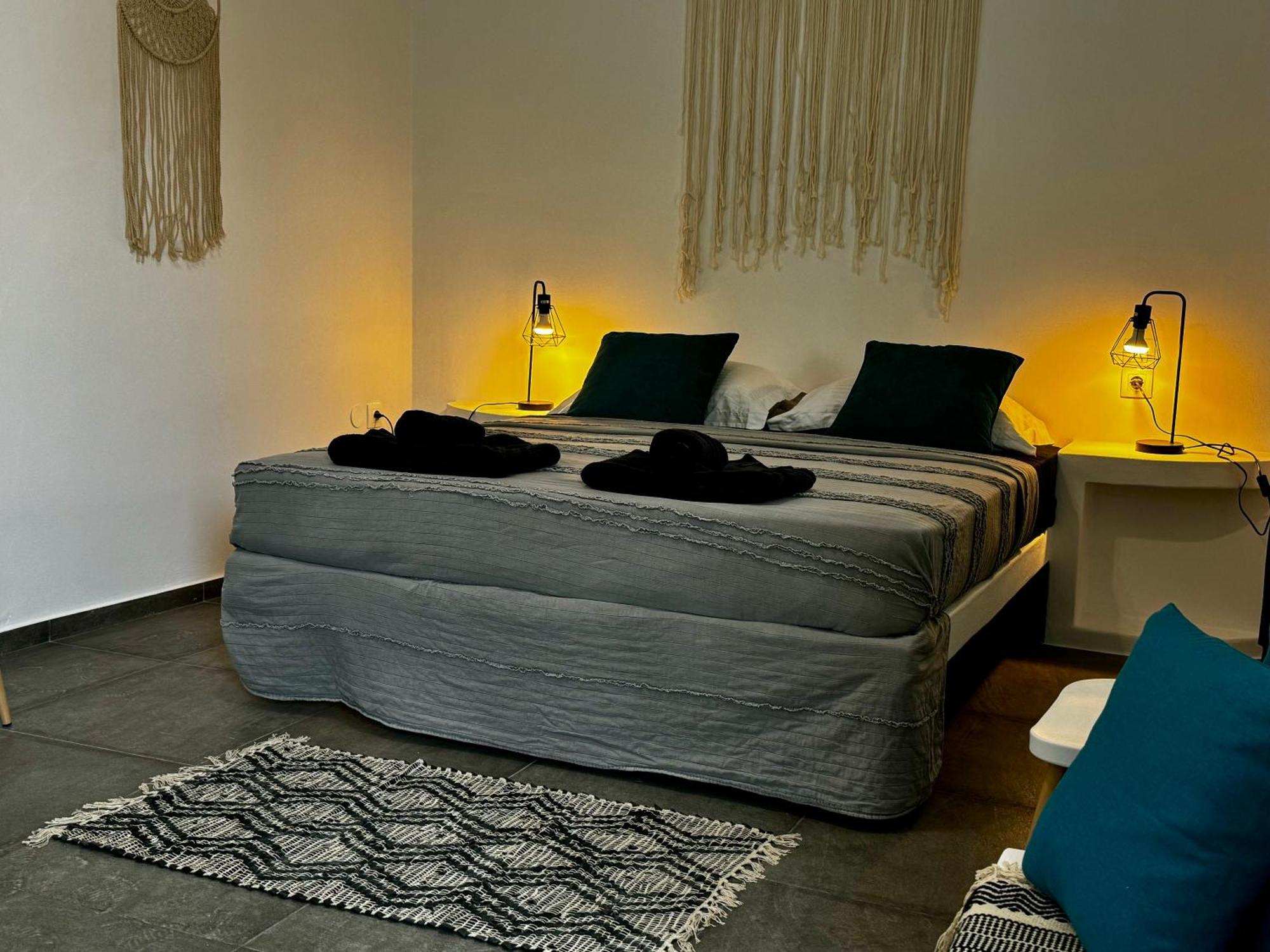 Eris Studios Adamantas  Exteriör bild
